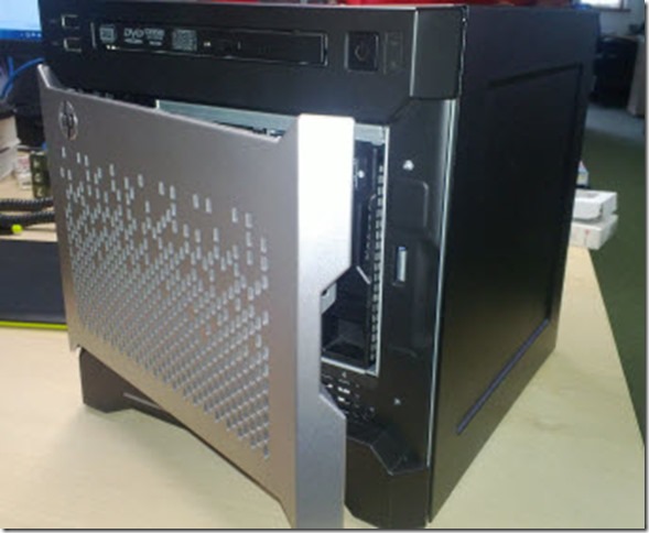HP MicroServer Gen8 Door Clasp